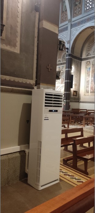 Split Columna Iglesia santa Teresa del Ni&ntilde;o Jesus